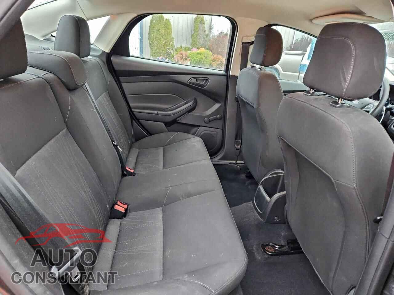 FORD FOCUS 2016 - 1FADP3E29GL215724