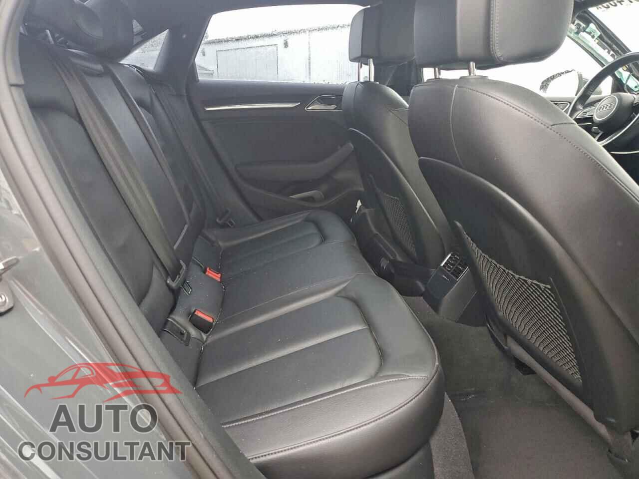 AUDI A3 2019 - WAUGUGFF6K1009898