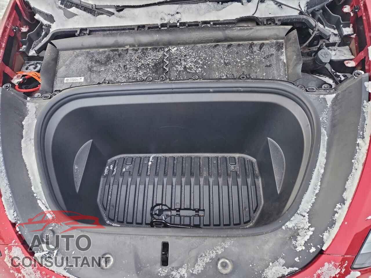 TESLA MODEL Y 2024 - 7SAYGDEEXRF989940