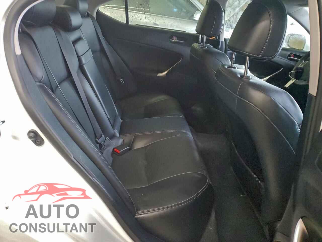 LEXUS IS 2012 - JTHCF5C24C5055322