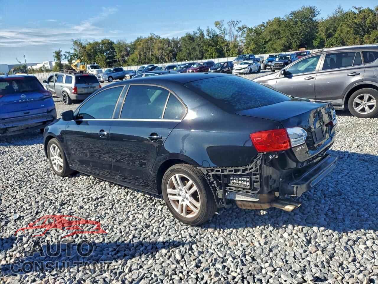 VOLKSWAGEN JETTA 2013 - 3VWDX7AJ7DM421470
