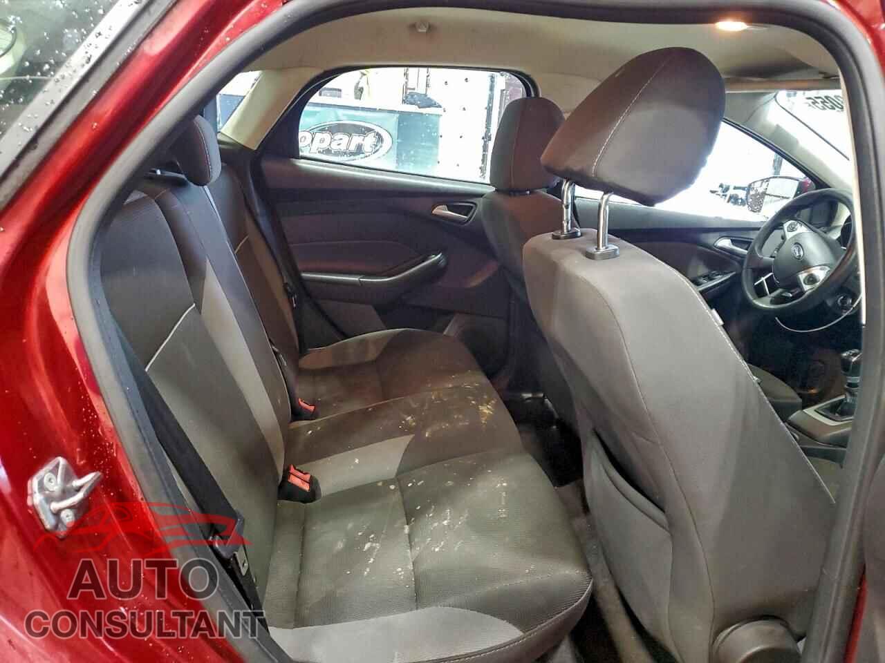 FORD FOCUS 2013 - 1FADP3K23DL260559