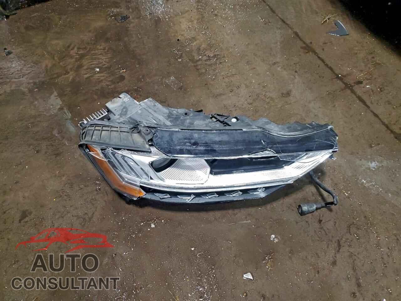 AUDI A8 2019 - WAU8DAF88KN012684
