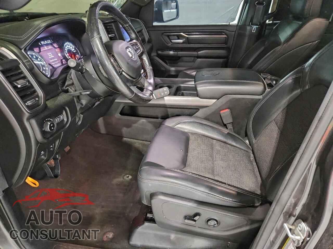 RAM 1500 2019 - 1C6SRFLT5KN890421