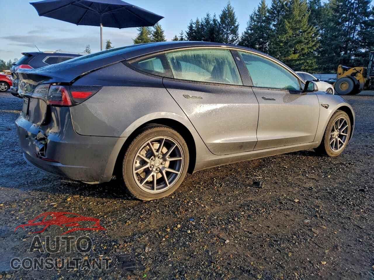 TESLA MODEL 3 2023 - 5YJ3E1EA5PF674937