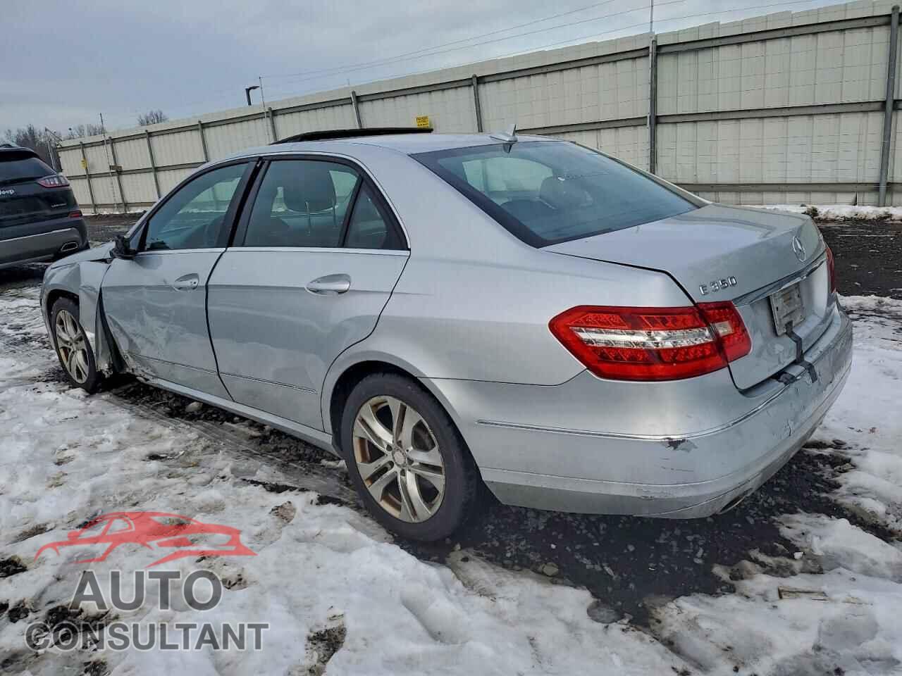 MERCEDES-BENZ E-CLASS 2011 - WDDHF8HB9BA497123