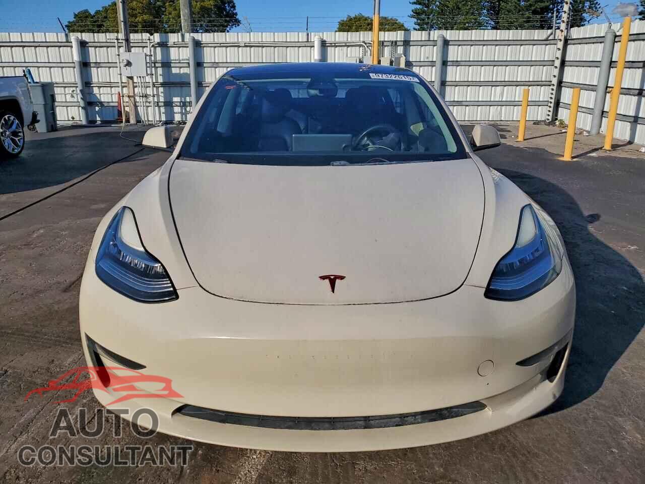 TESLA MODEL 3 2018 - 5YJ3E1EA0JF030477