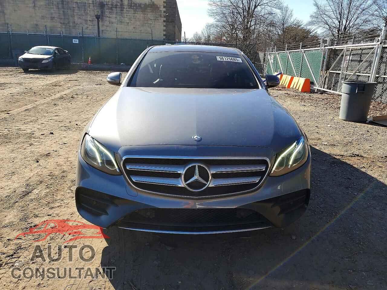 MERCEDES-BENZ E-CLASS 2017 - WDDZF4KB1HA157625