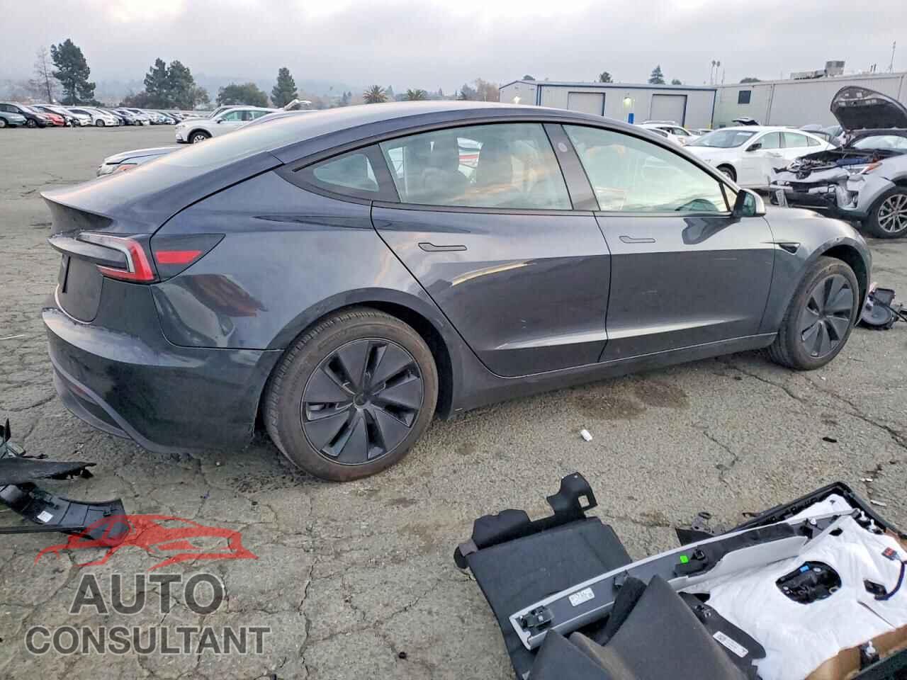 TESLA MODEL 3 2024 - 5YJ3E1EA5RF866992