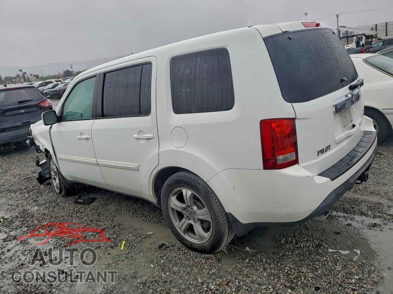 HONDA PILOT 2015 - 5FNYF3H40FB030104