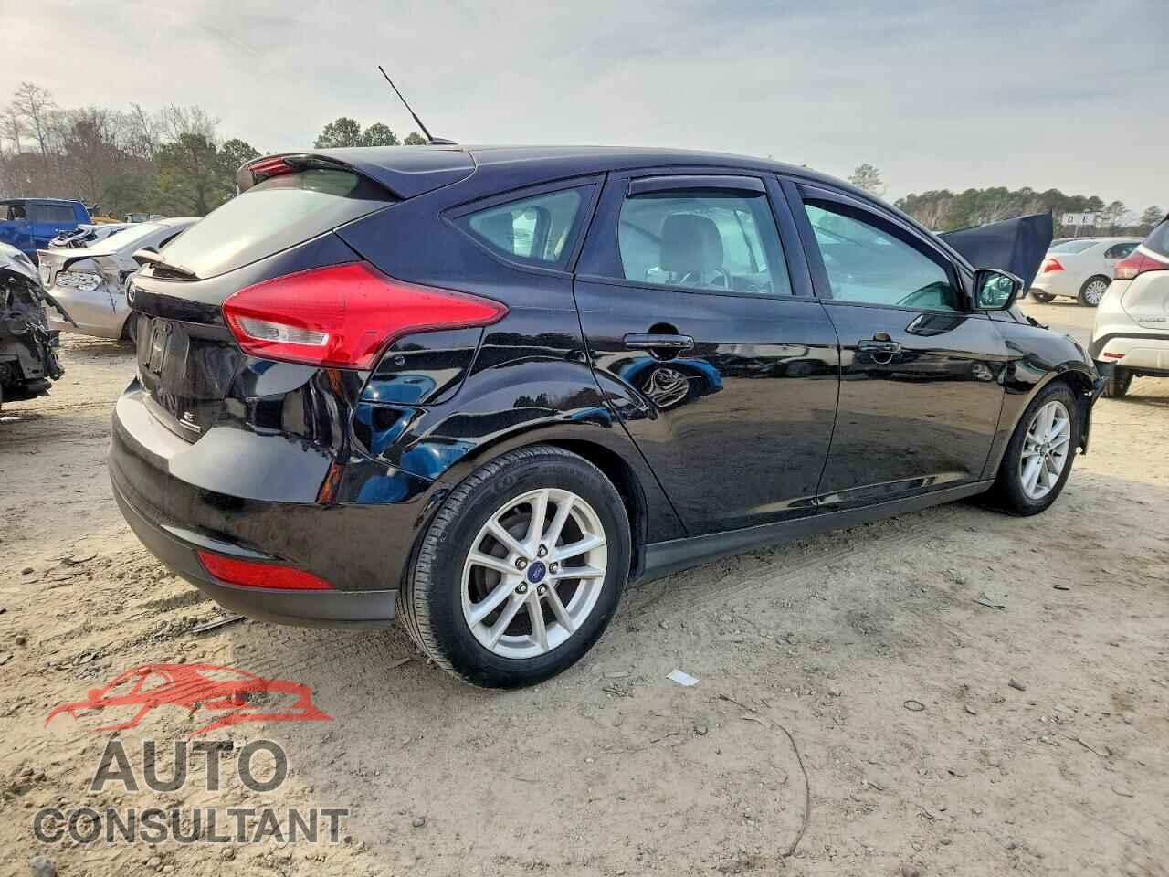 FORD FOCUS 2016 - 1FADP3K24GL318456