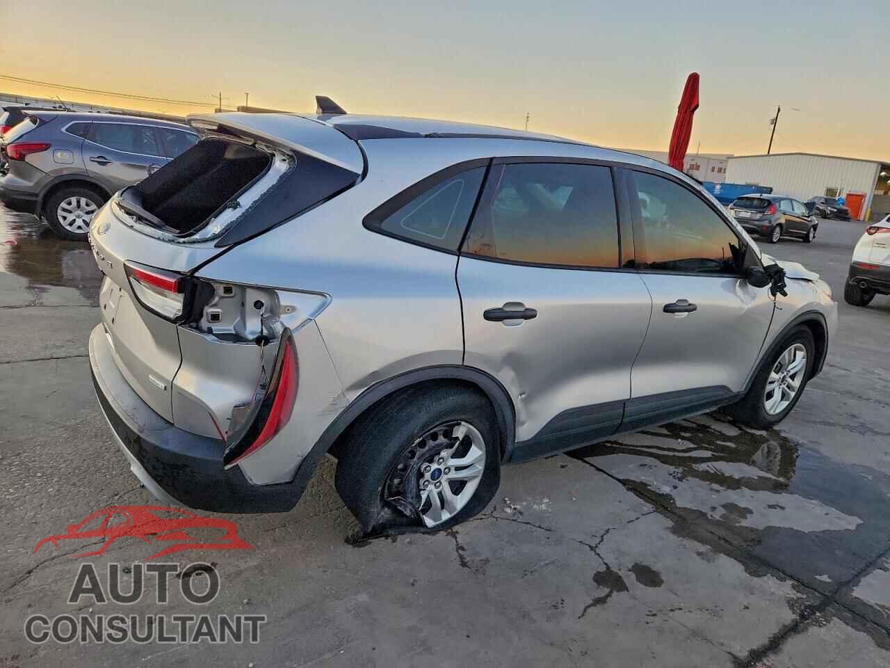 FORD ESCAPE 2020 - 1FMCU0F61LUB65738