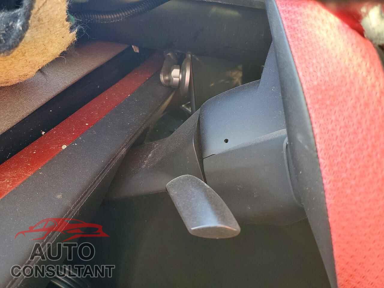 TESLA MODEL Y 2026 - 7SAYGDEEXTA395773