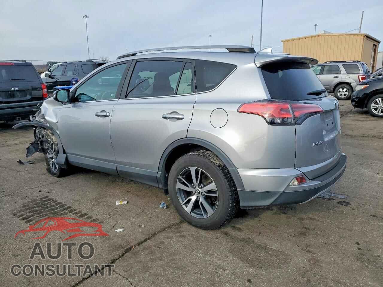 TOYOTA RAV4 2018 - 2T3RFREV1JW800592