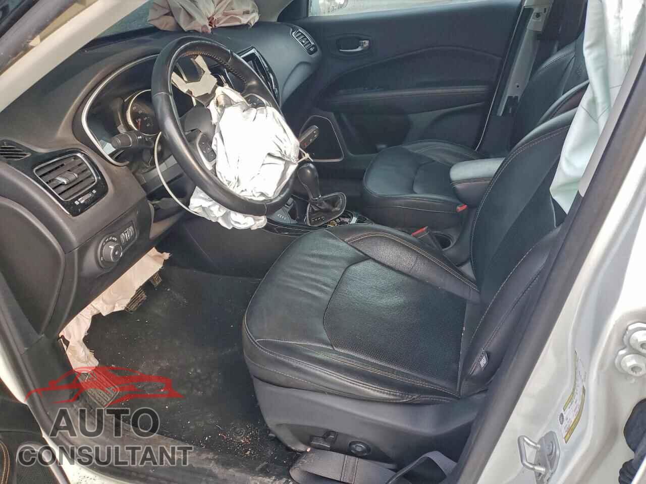 JEEP COMPASS 2021 - 3C4NJDCB1MT524418