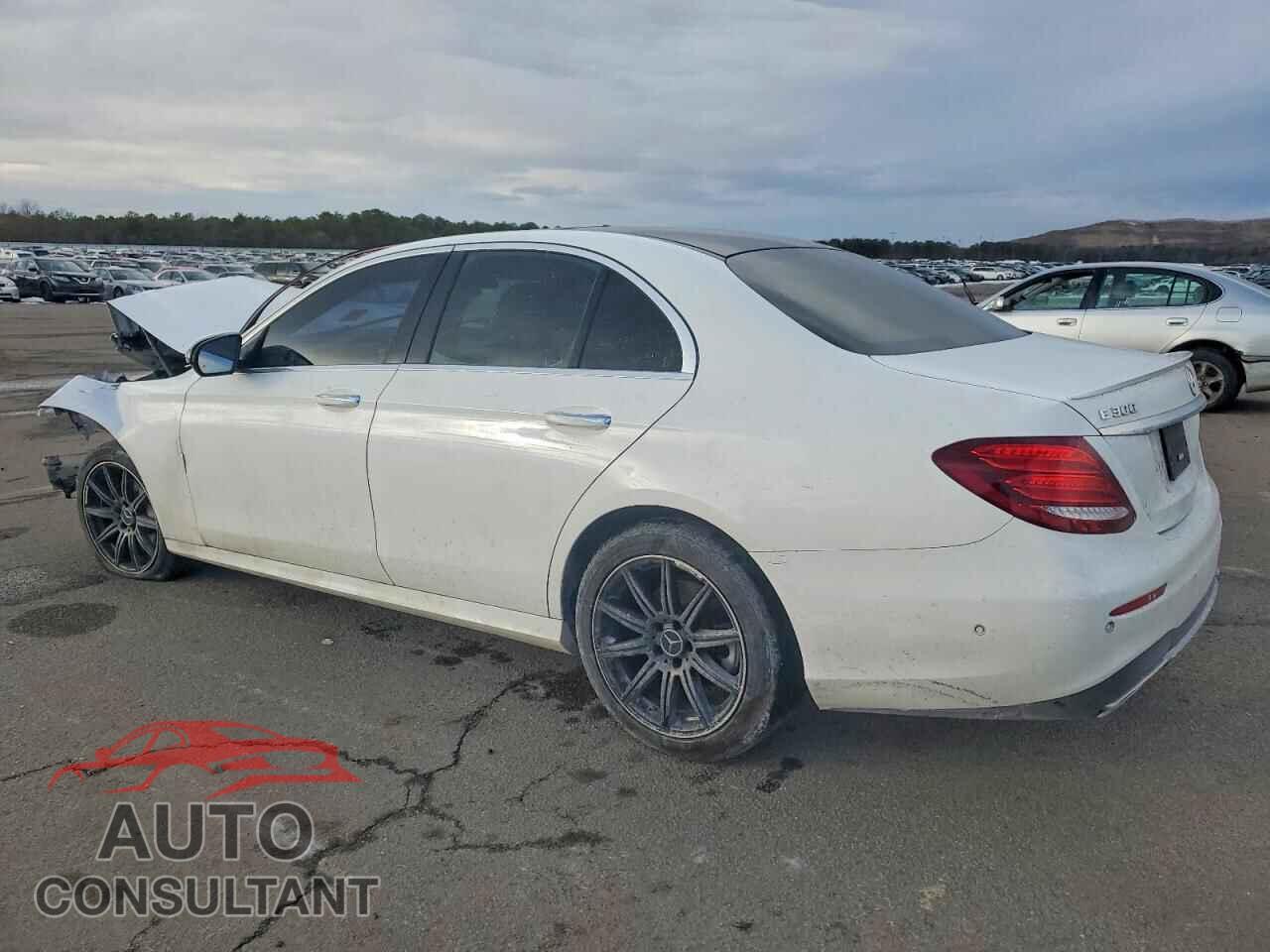 MERCEDES-BENZ E-CLASS 2017 - WDDZF4KB6HA104886