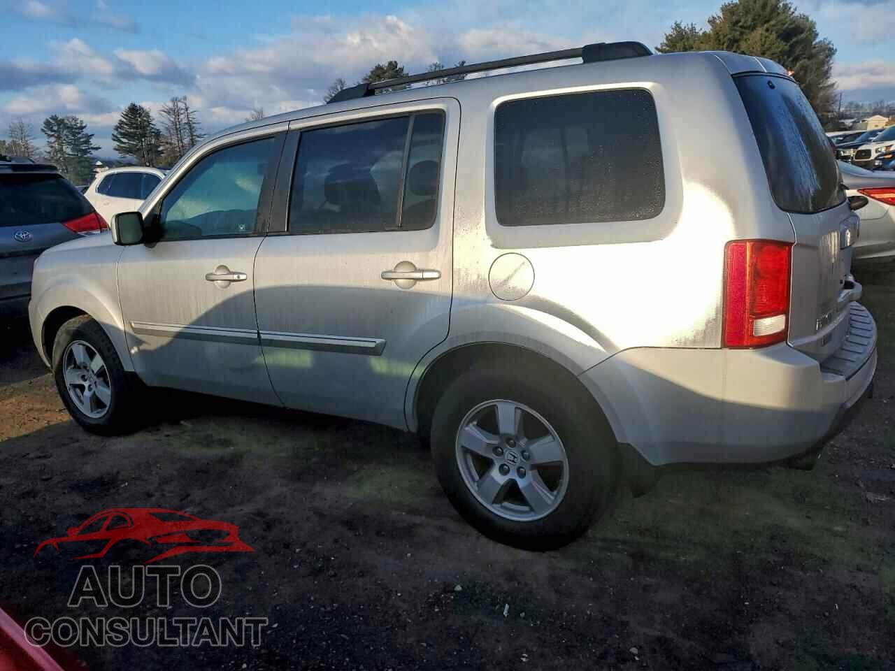 HONDA PILOT 2011 - 5FNYF4H56BB020962