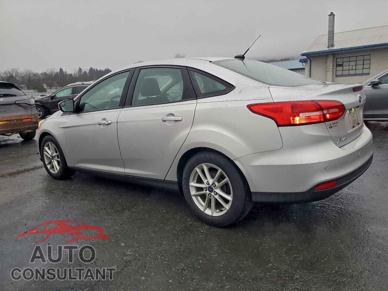 FORD FOCUS 2015 - 1FADP3F20FL237933