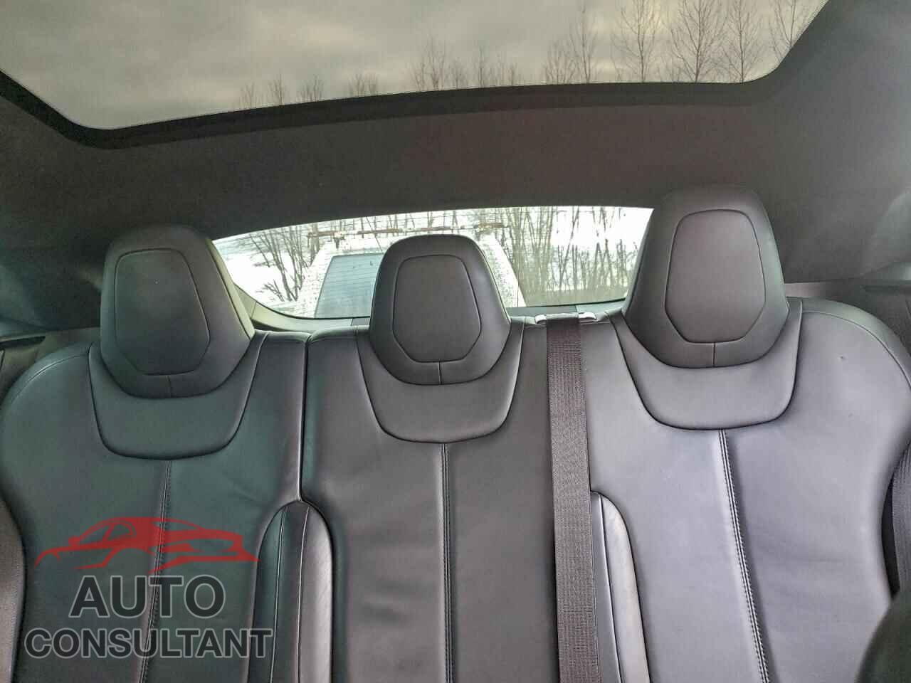 TESLA MODEL S 2015 - 5YJSA1E22FF114517