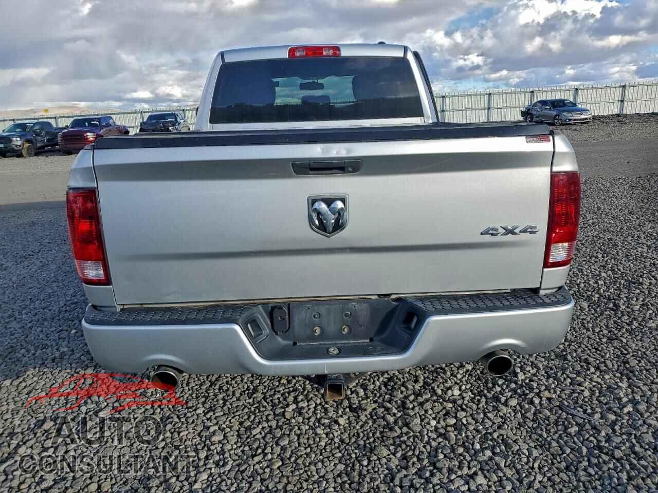 DODGE RAM 1500 2012 - 1C6RD7FT3CS203471
