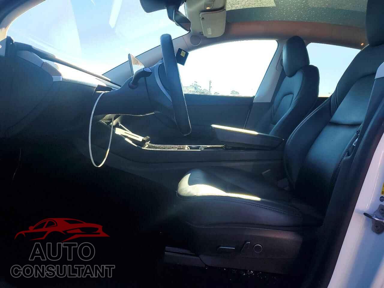 TESLA MODEL Y 2021 - 5YJYGDEE7MF118600
