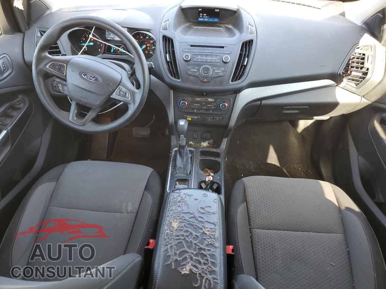 FORD ESCAPE 2017 - 1FMCU0GD1HUA40887