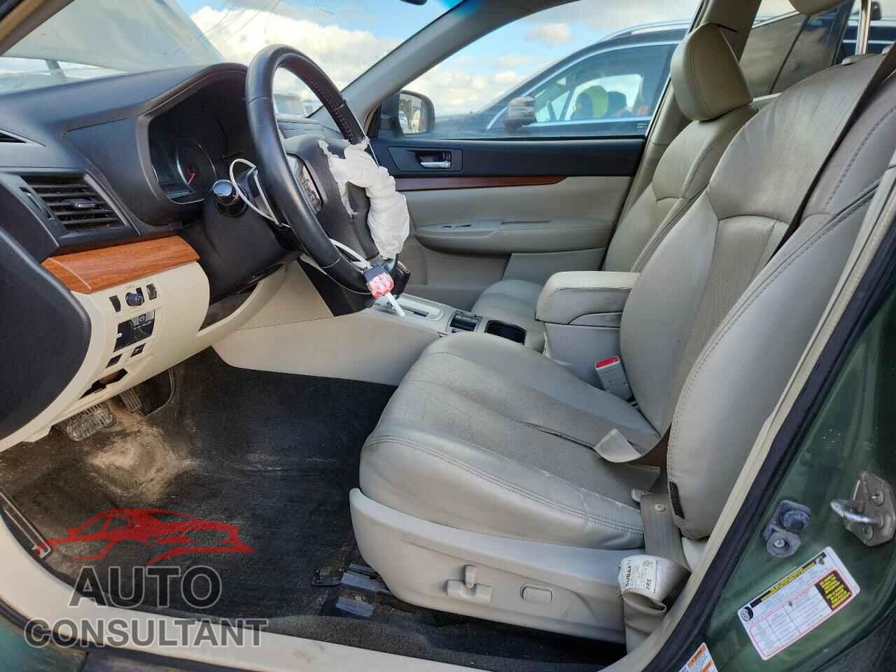 SUBARU OUTBACK 2013 - 4S4BRBKC1D3200449