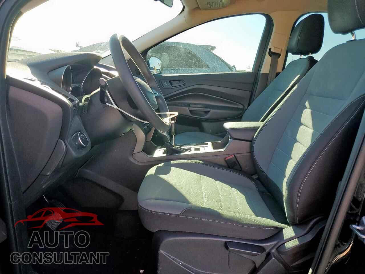 FORD ESCAPE 2017 - 1FMCU0F74HUE07146