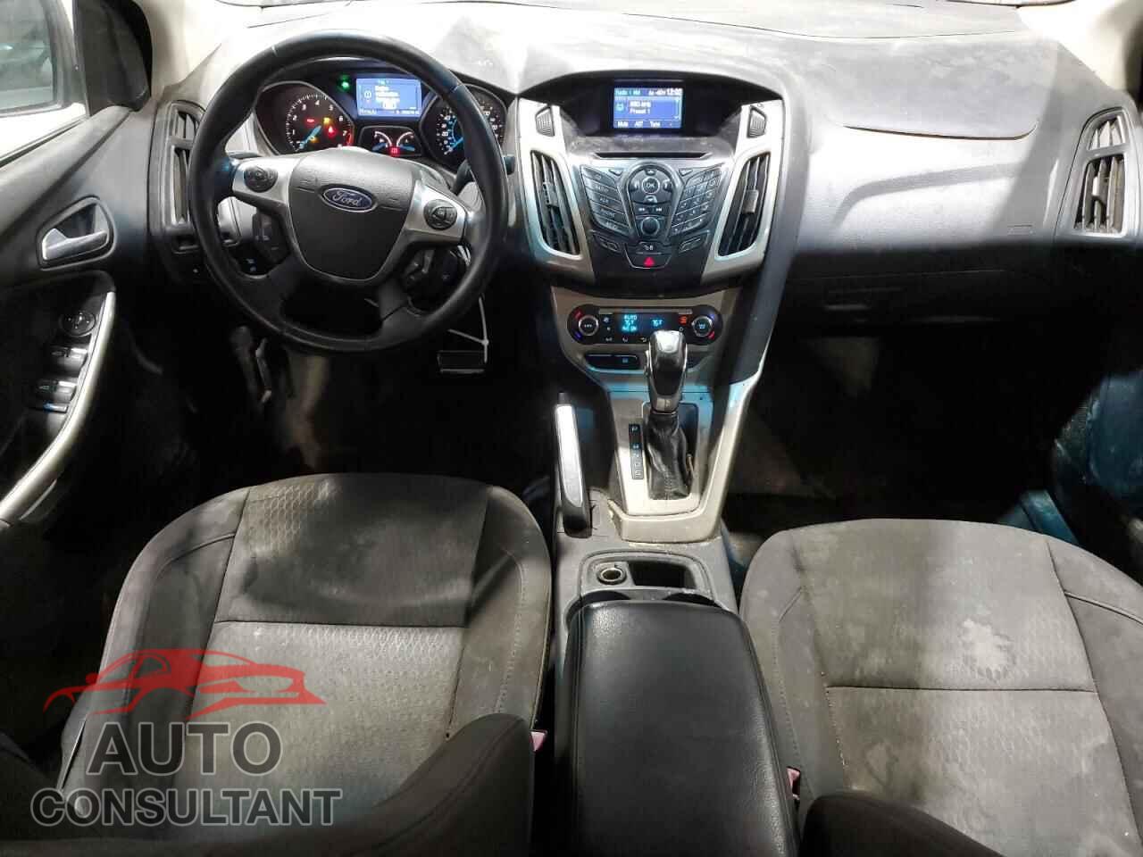 FORD FOCUS 2012 - 1FAHP3H22CL417408