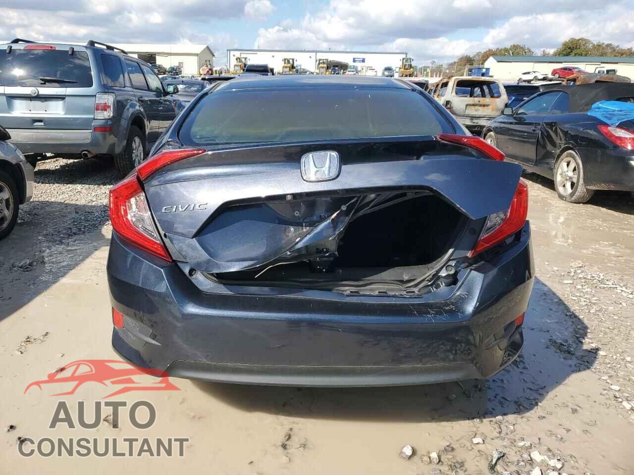 HONDA CIVIC 2018 - 19XFC2F50JE042113