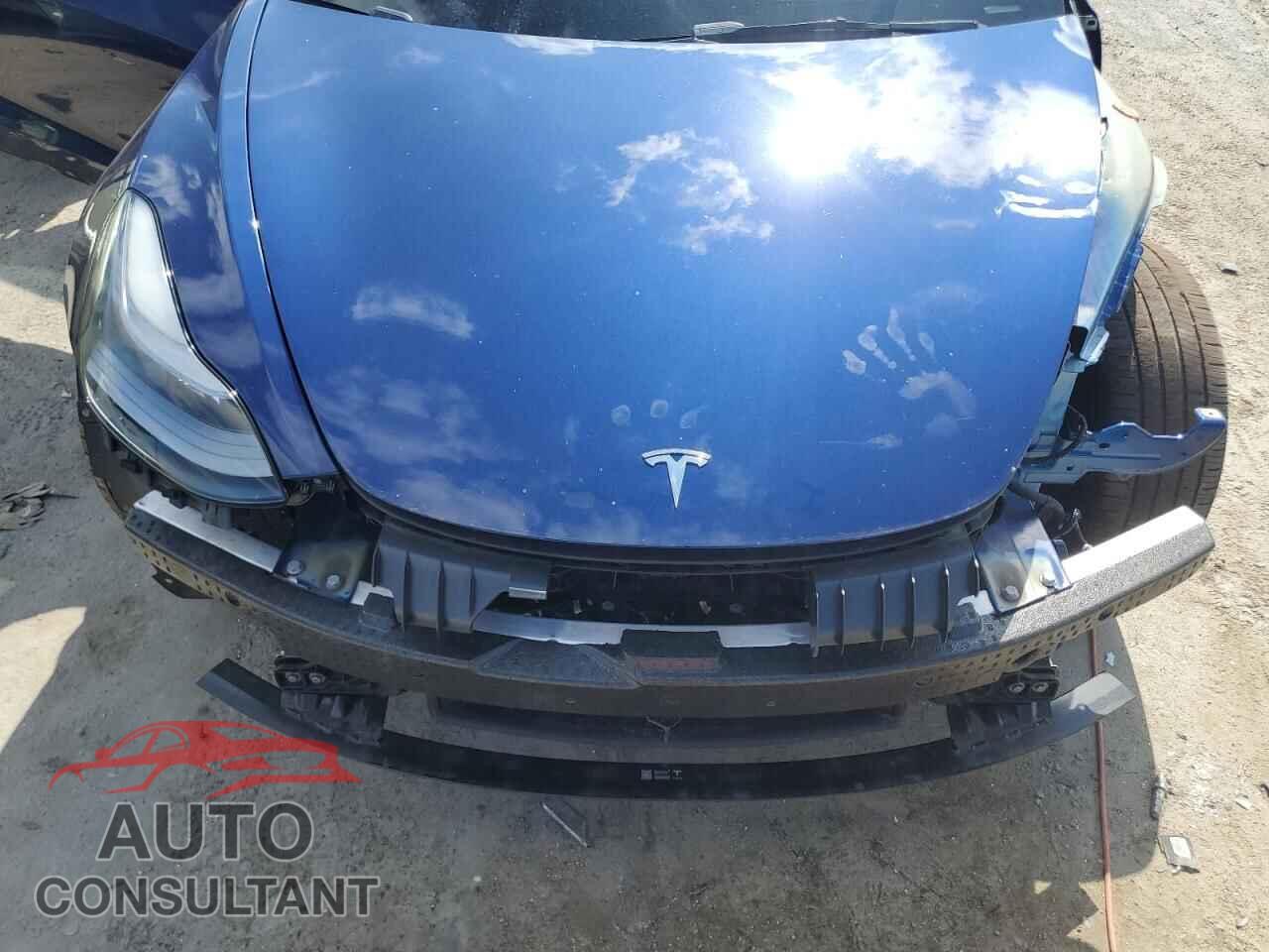 TESLA MODEL 3 2023 - 5YJ3E1EAXPF646535