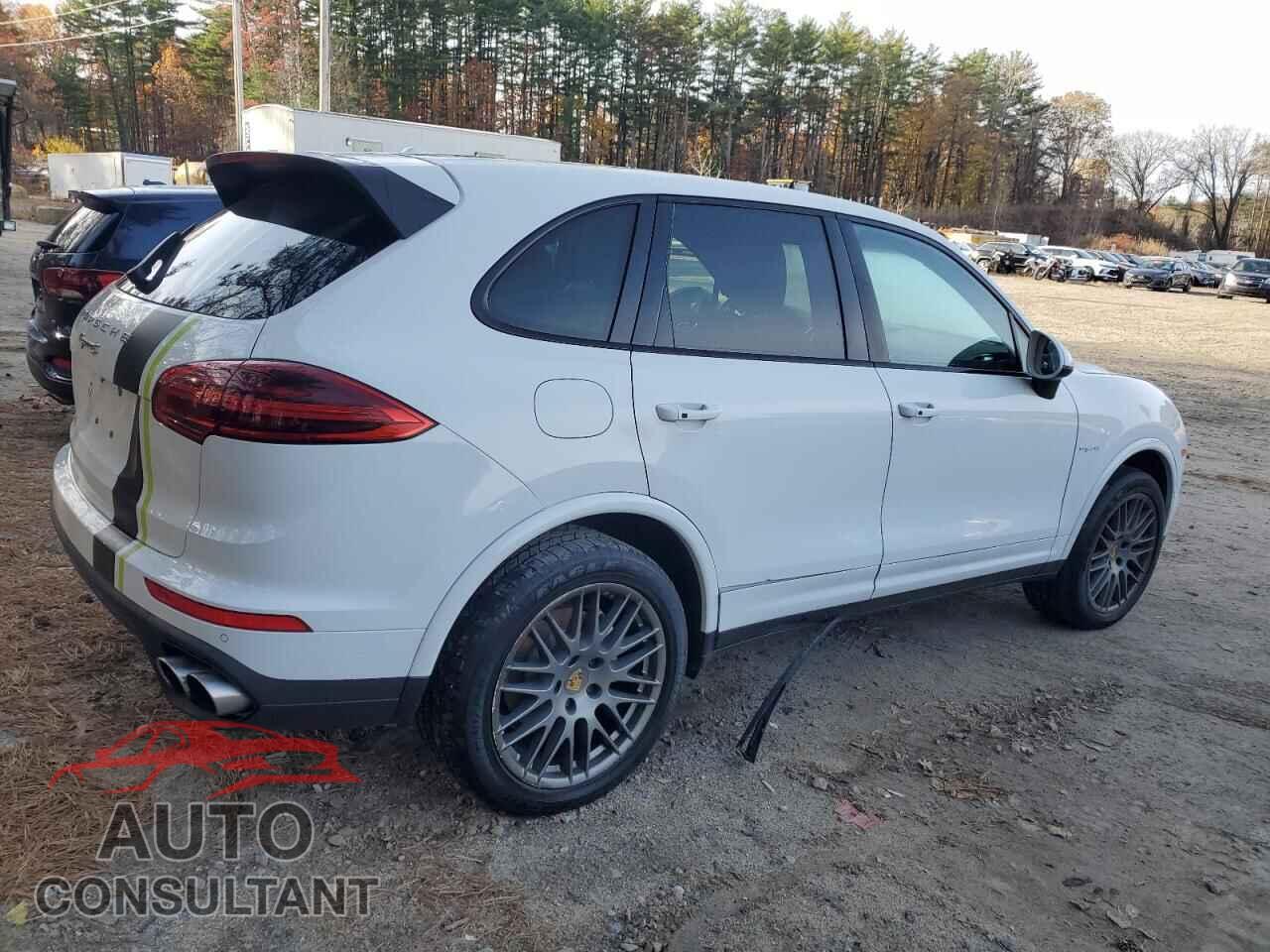 PORSCHE CAYENNE 2017 - WP1AE2A29HLA72504