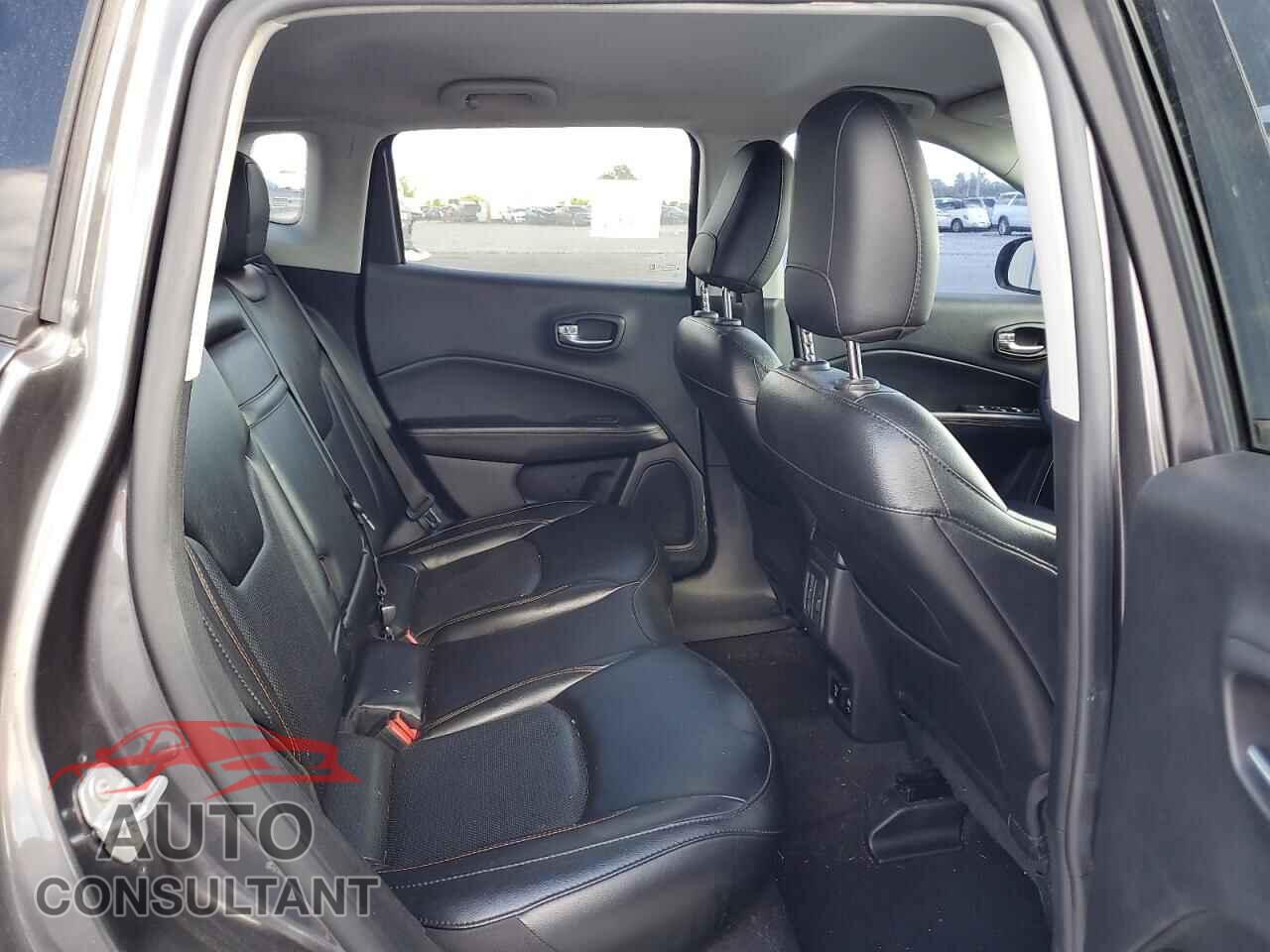 JEEP COMPASS 2020 - 3C4NJDCB0LT155078