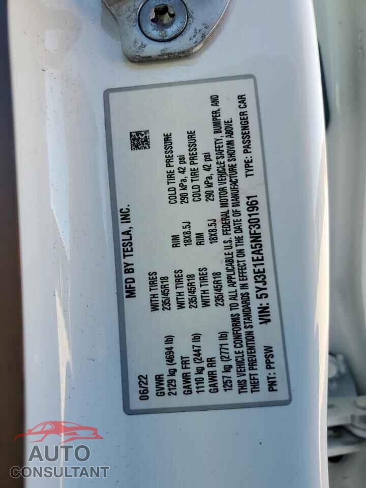 TESLA MODEL 3 2022 - 5YJ3E1EA5NF301961
