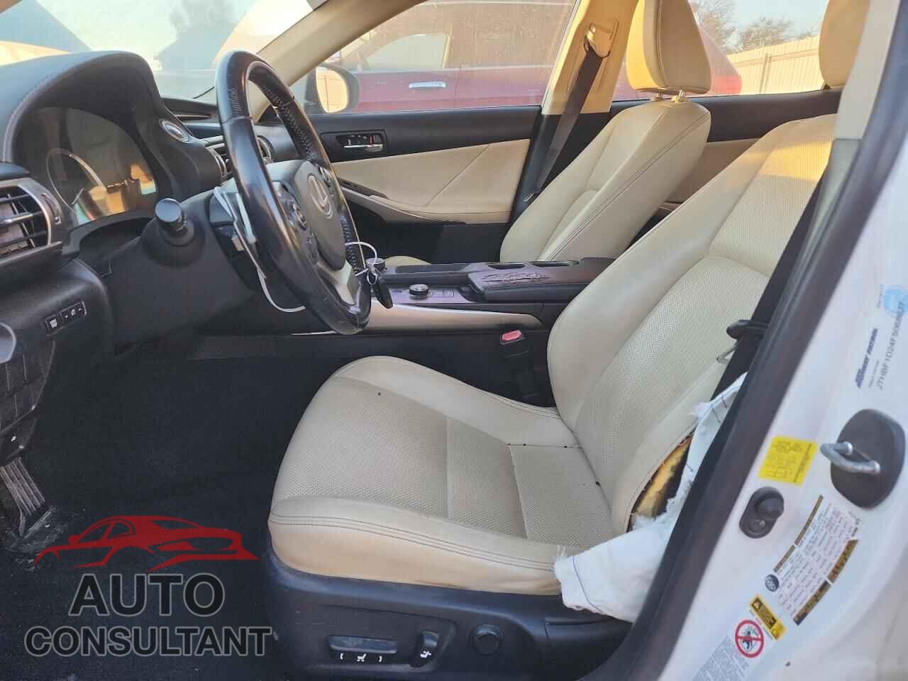 LEXUS IS 2015 - JTHBF1D24F5068837