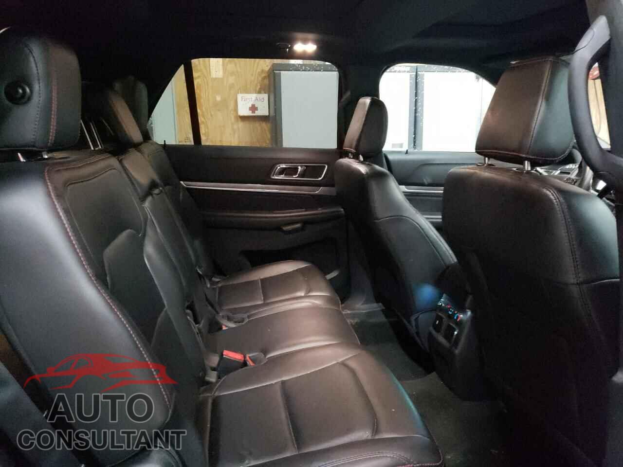 FORD EXPLORER 2018 - 1FM5K8GT7JGB06593
