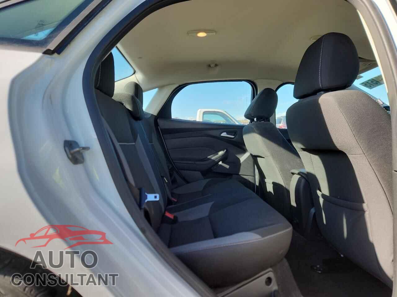 FORD FOCUS 2013 - 1FADP3F22DL337920