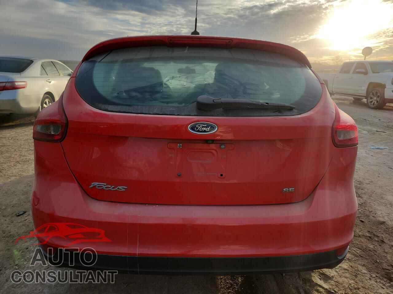 FORD FOCUS 2017 - 1FADP3K24HL342807