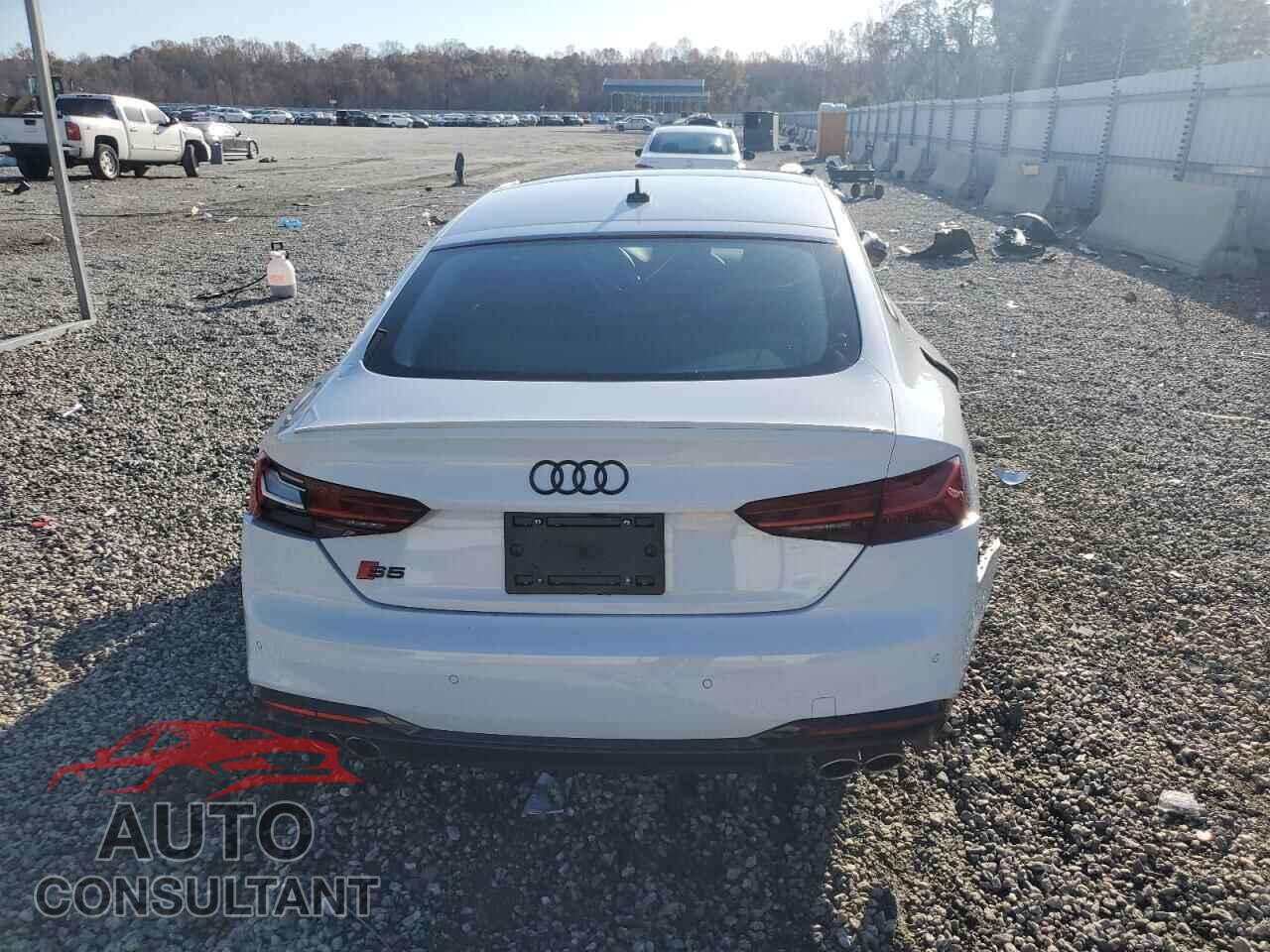 AUDI S5/RS5 2022 - WAUC4CF50NA015621