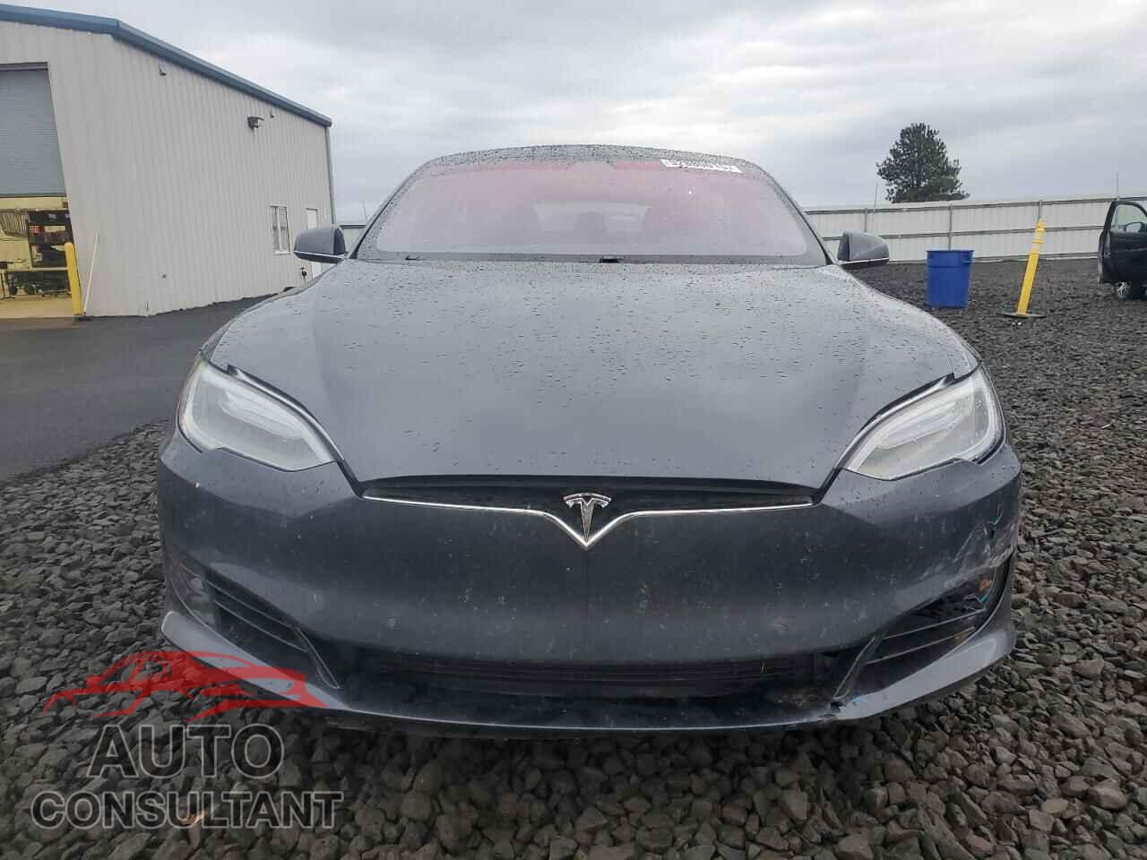 TESLA MODEL S 2017 - 5YJSA1E16HF209625