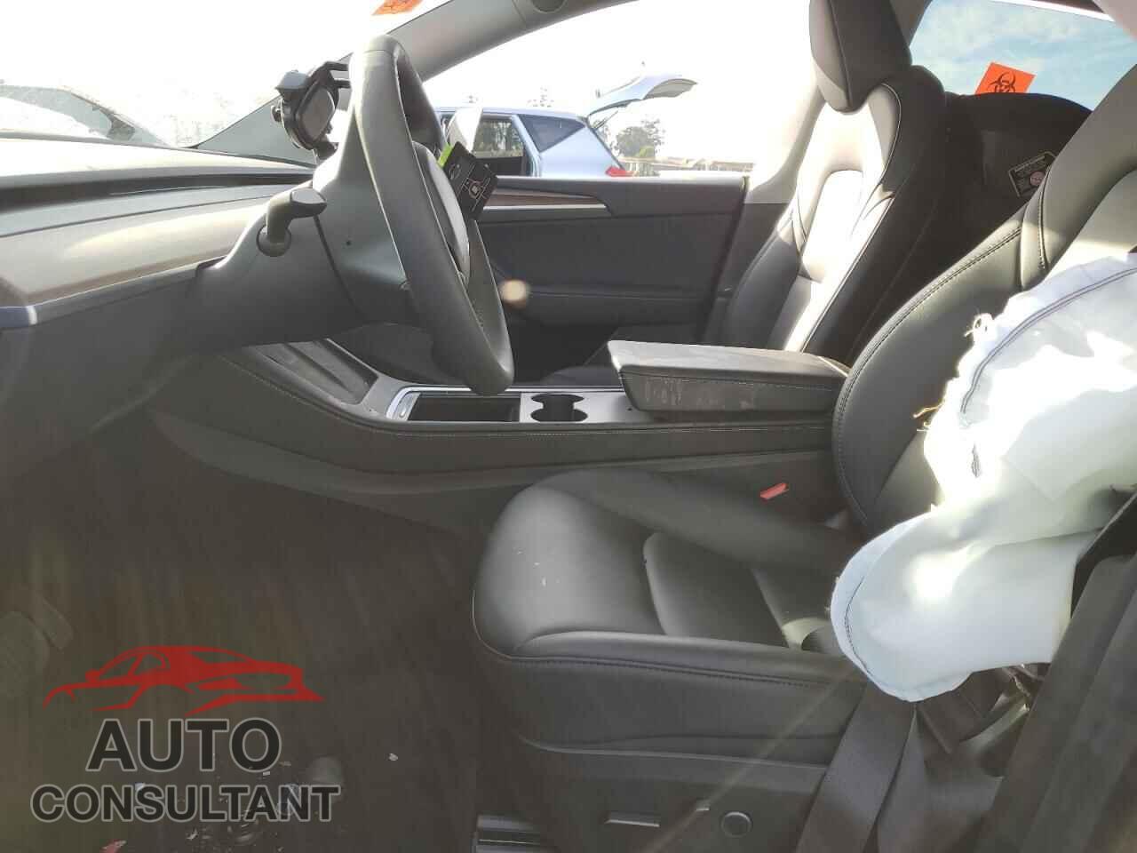 TESLA MODEL Y 2024 - 7SAYGDED8RF201874