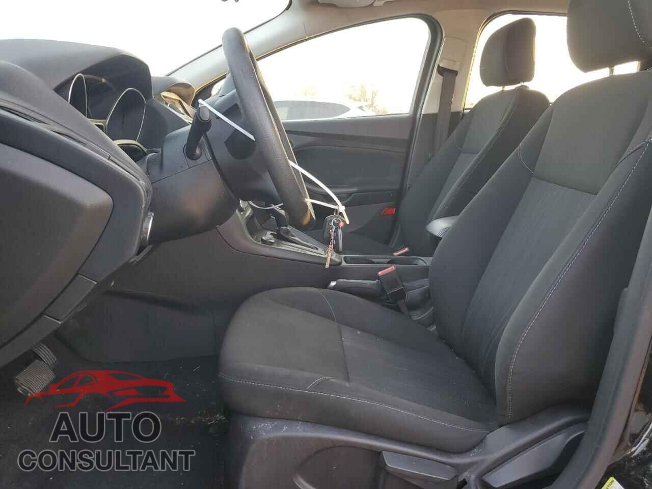 FORD FOCUS 2017 - 1FADP3H22HL236864