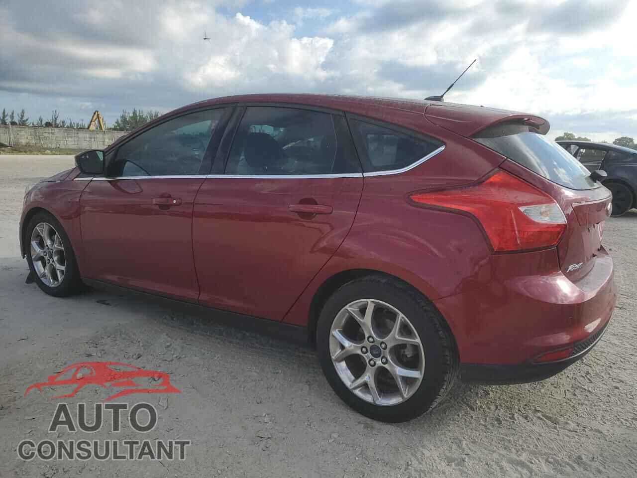 FORD FOCUS 2013 - 1FADP3N28DL121507