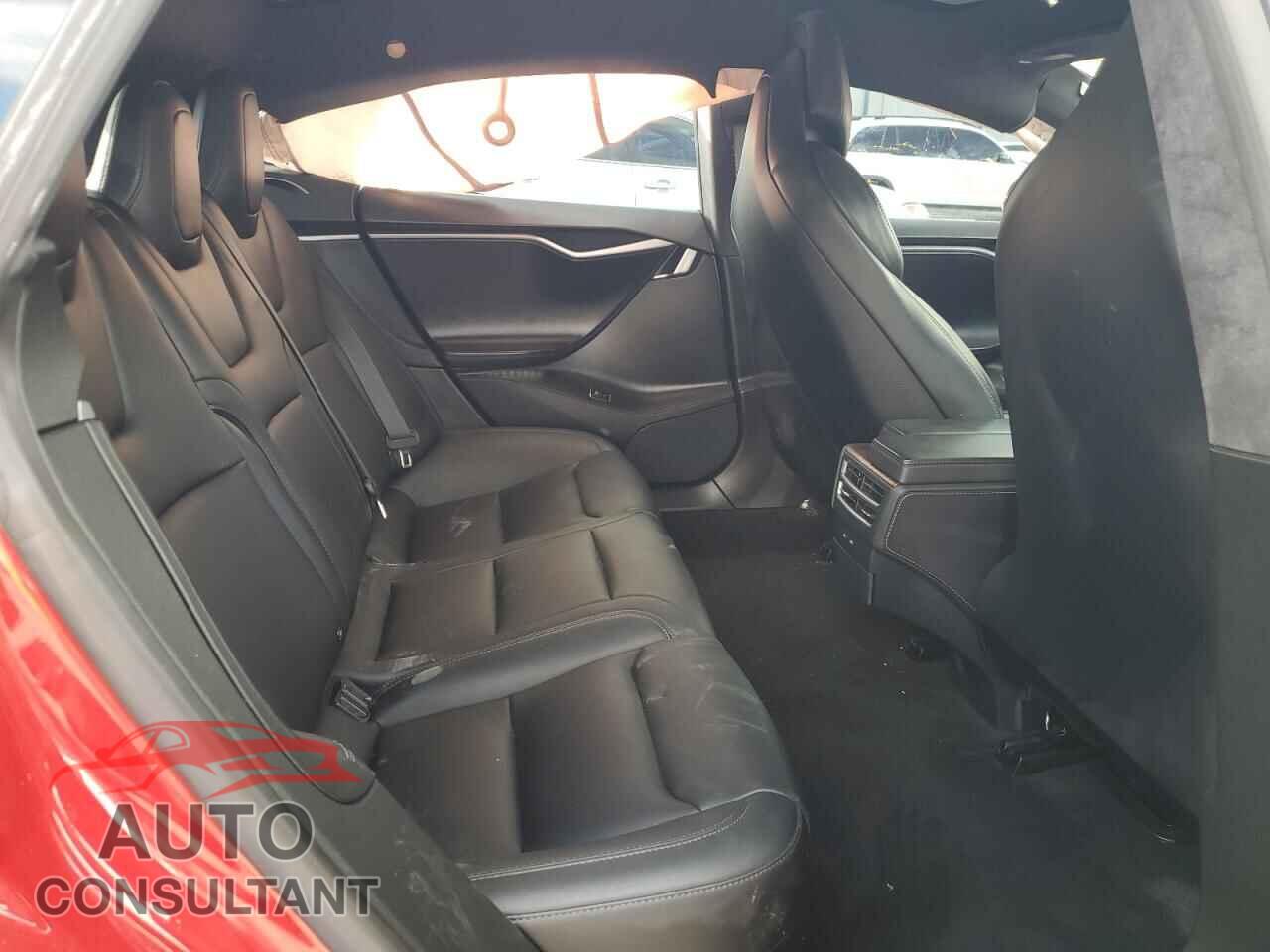 TESLA MODEL S 2019 - 5YJSA1E27KF330132