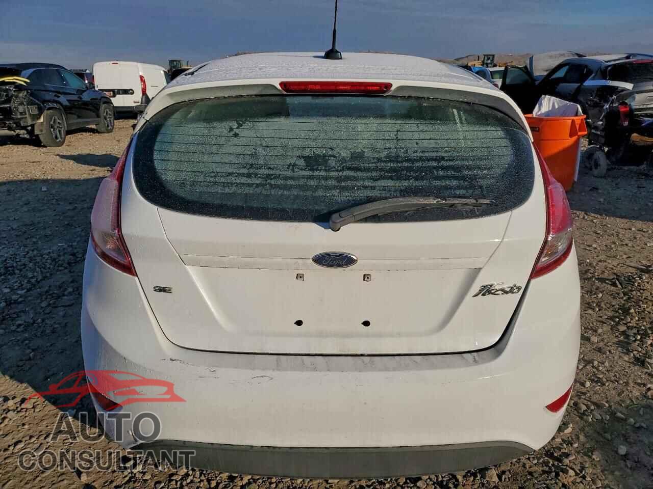 FORD FIESTA 2014 - 3FADP4EJ8EM235052
