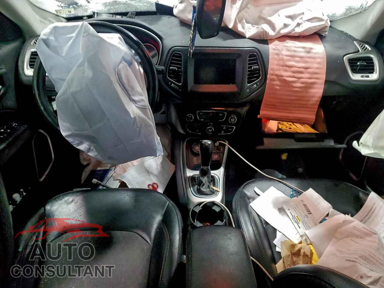 JEEP COMPASS 2020 - 3C4NJDBB9LT125921