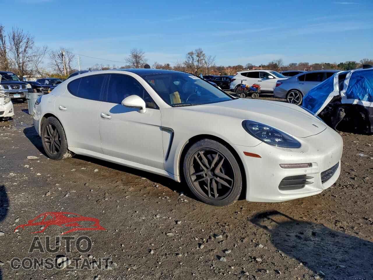 PORSCHE PANAMERA 2015 - WP0AA2A75FL007168