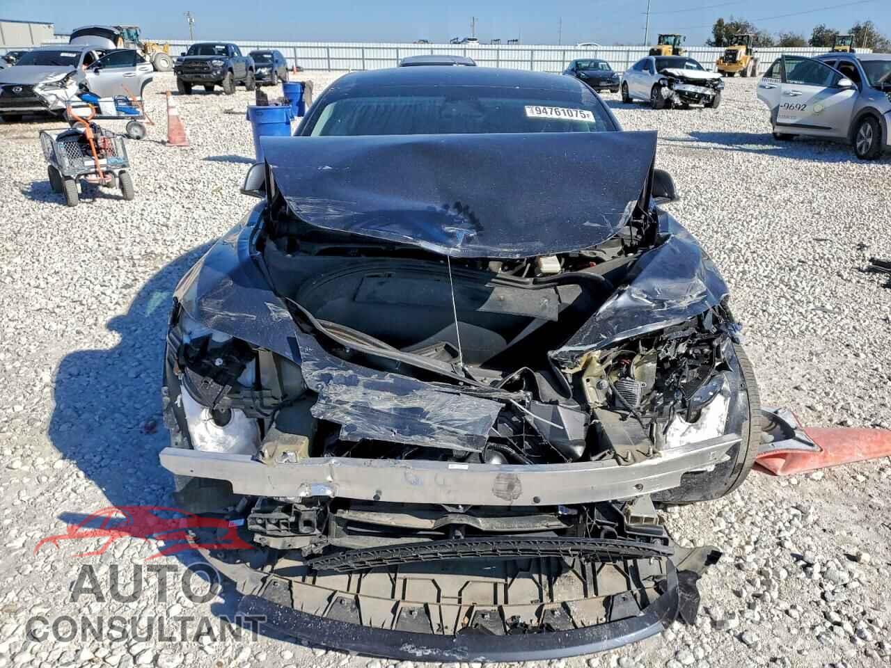 TESLA MODEL 3 2024 - 5YJ3E1EAXRF741180