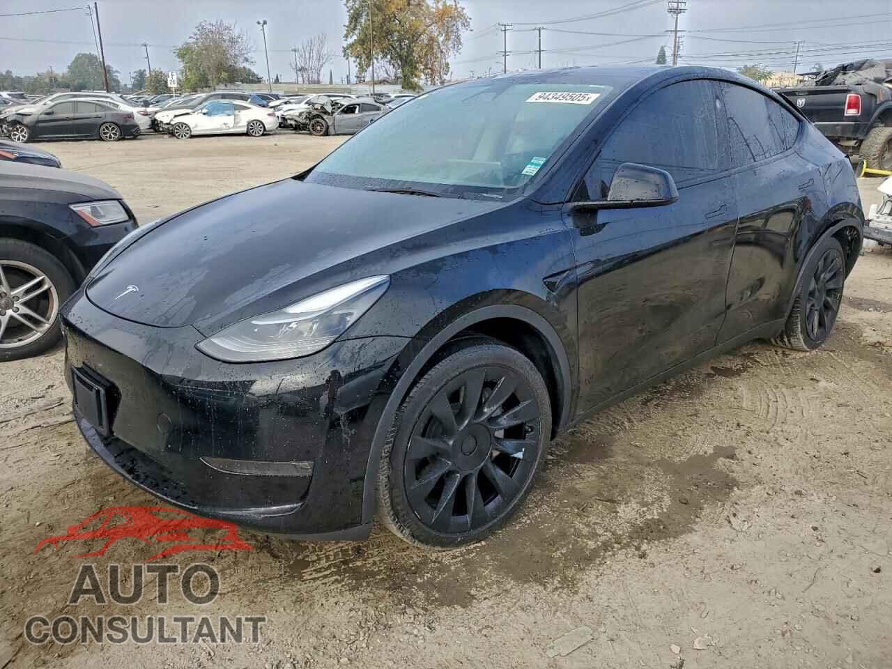 TESLA MODEL Y 2023 - 7SAYGAEE5PF836958