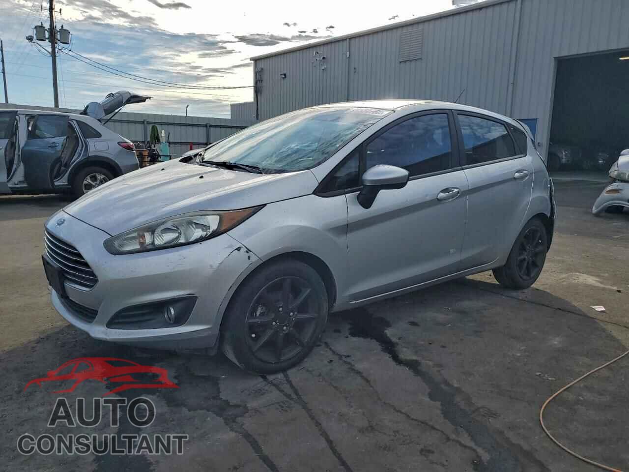 FORD FIESTA 2018 - 3FADP4EJ9JM143622